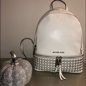 Michael Kors Rhea Zip Backpack